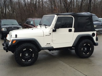 2006 Jeep Wrangler Sport   - Photo 3 - Cincinnati, OH 45255