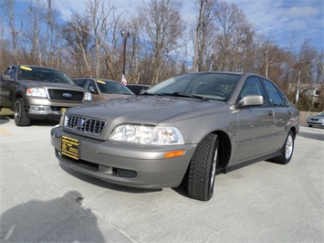 2004 Volvo S40   - Photo 11 - Cincinnati, OH 45255