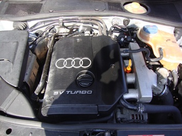 2001 Audi A4   - Photo 14 - Cincinnati, OH 45255