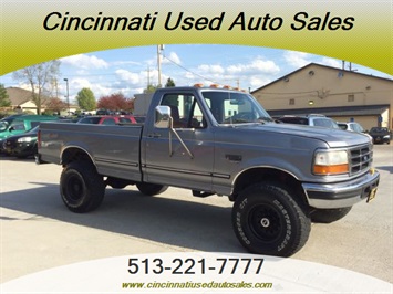 1997 Ford F-350 XL   - Photo 1 - Cincinnati, OH 45255