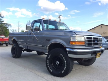 1997 Ford F-350 XL   - Photo 10 - Cincinnati, OH 45255