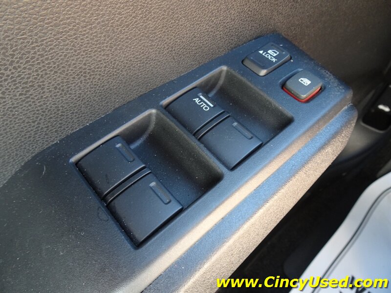 2009 Honda Fit Sport - Photo 24 - Cincinnati, OH 45255