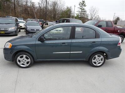 2010 Chevrolet Aveo LT  I4 FWD - Photo 28 - Cincinnati, OH 45255