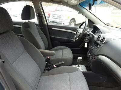 2010 Chevrolet Aveo LT  I4 FWD - Photo 38 - Cincinnati, OH 45255