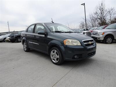 2010 Chevrolet Aveo LT  I4 FWD - Photo 2 - Cincinnati, OH 45255