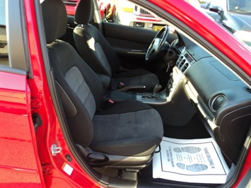 2004 Mazda Mazda6 i   - Photo 8 - Cincinnati, OH 45255