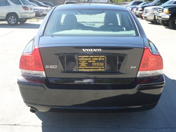 2007 Volvo S60 2.5T   - Photo 5 - Cincinnati, OH 45255