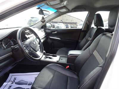 2012 Toyota Camry SE  2.5L I4 FWD - Photo 9 - Cincinnati, OH 45255