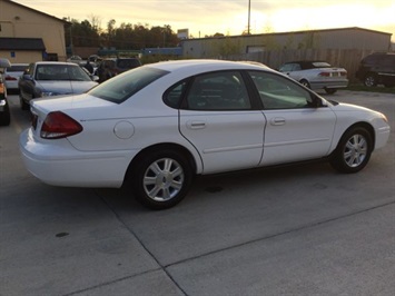 2005 Ford Taurus SEL   - Photo 6 - Cincinnati, OH 45255