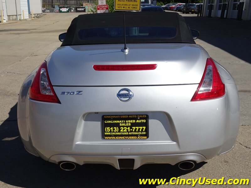 2012 Nissan 370Z Roadster Touring - Photo 10 - Cincinnati, OH 45255