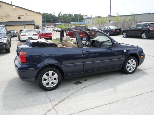 2001 Volkswagen Cabrio GLX - Photo 6 - Cincinnati, OH 45255