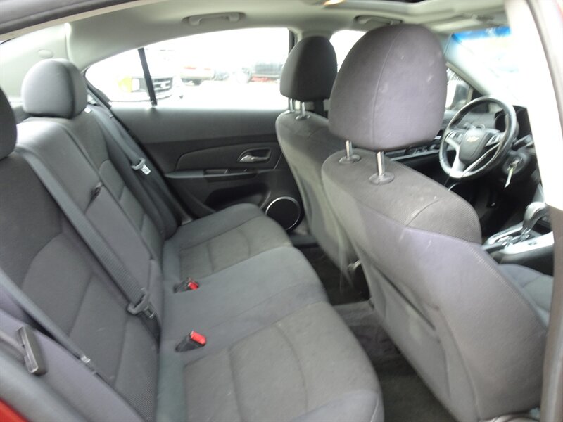 2012 Chevrolet Cruze LT - Photo 12 - Cincinnati, OH 45255