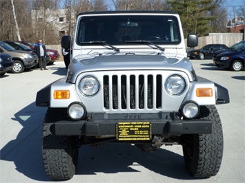 2004 Jeep Wrangler Rubicon   - Photo 2 - Cincinnati, OH 45255