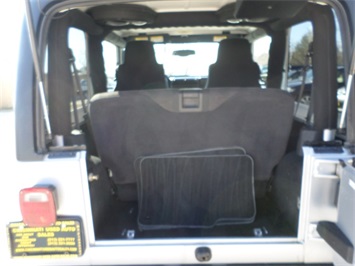 2004 Jeep Wrangler Rubicon   - Photo 22 - Cincinnati, OH 45255