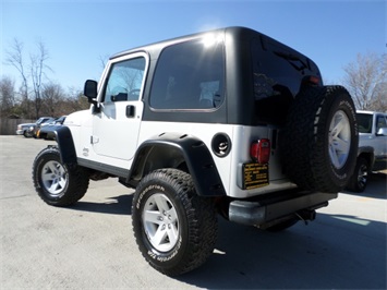 2004 Jeep Wrangler Rubicon   - Photo 12 - Cincinnati, OH 45255