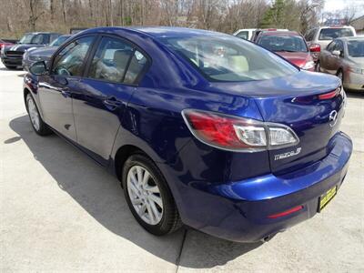 2012 Mazda Mazda3 i Touring  SkyActiv-G I4 FWD - Photo 4 - Cincinnati, OH 45255