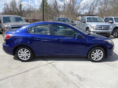 2012 Mazda Mazda3 i Touring  SkyActiv-G I4 FWD - Photo 3 - Cincinnati, OH 45255