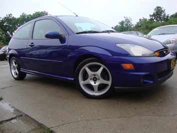 2002 Ford Focus SVT   - Photo 10 - Cincinnati, OH 45255