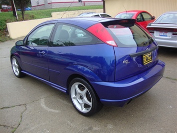 2002 Ford Focus SVT   - Photo 4 - Cincinnati, OH 45255