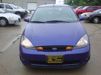 2002 Ford Focus SVT   - Photo 2 - Cincinnati, OH 45255