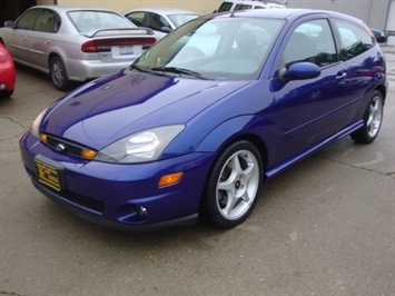 2002 Ford Focus SVT   - Photo 3 - Cincinnati, OH 45255