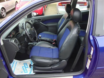 2002 Ford Focus SVT   - Photo 13 - Cincinnati, OH 45255