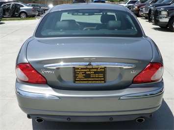 2003 Jaguar X-Type 3.0   - Photo 5 - Cincinnati, OH 45255