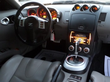 2006 Nissan 350Z Touring   - Photo 7 - Cincinnati, OH 45255