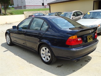 2001 BMW 325i   - Photo 4 - Cincinnati, OH 45255