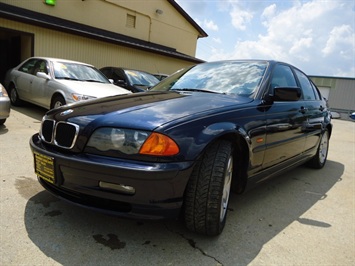 2001 BMW 325i   - Photo 11 - Cincinnati, OH 45255