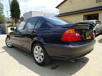 2001 BMW 325i   - Photo 12 - Cincinnati, OH 45255