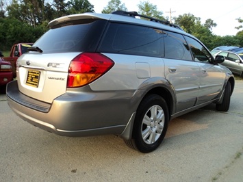 2005 Subaru Outback Limited   - Photo 13 - Cincinnati, OH 45255