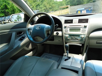 2007 Toyota Camry   - Photo 7 - Cincinnati, OH 45255