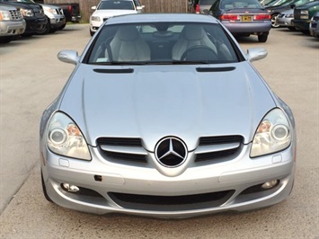 2005 Mercedes-Benz SLK350   - Photo 2 - Cincinnati, OH 45255