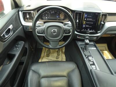 2020 Volvo XC60 T5 Momentum  2.0L Turbo I4 AWD - Photo 9 - Cincinnati, OH 45255