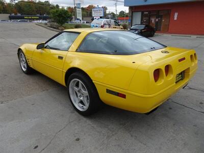 1994 Chevrolet Corvette   - Photo 4 - Cincinnati, OH 45255