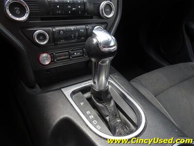 2018 Ford Mustang EcoBoost   - Photo 17 - Cincinnati, OH 45255