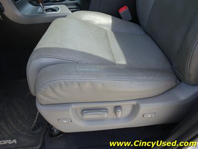 2012 Toyota Tundra Limited   - Photo 31 - Cincinnati, OH 45255