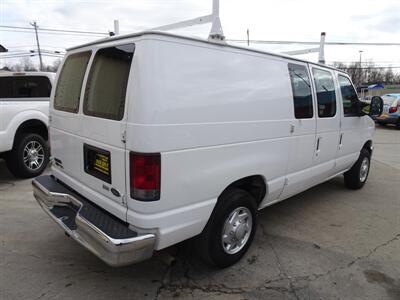 2011 Ford E-Series Cargo E-150   - Photo 6 - Cincinnati, OH 45255