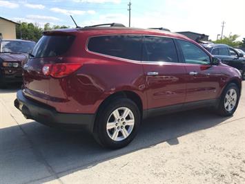 2010 Chevrolet Traverse LT   - Photo 6 - Cincinnati, OH 45255