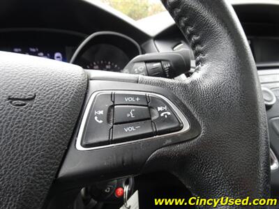 2015 Ford Focus SE   - Photo 22 - Cincinnati, OH 45255