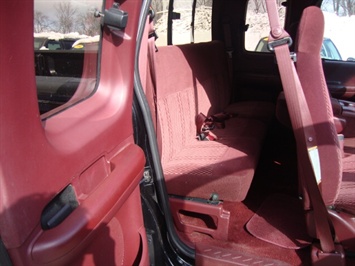 1997 Ford F150 Standard   - Photo 10 - Cincinnati, OH 45255