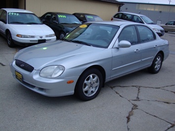 2001 Hyundai Sonata GLS   - Photo 3 - Cincinnati, OH 45255