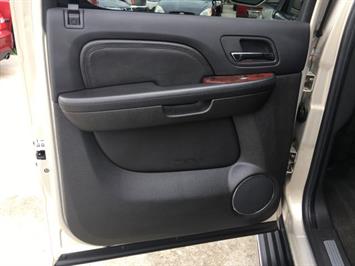 2007 Cadillac Escalade ESV   - Photo 27 - Cincinnati, OH 45255