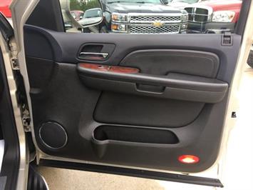 2007 Cadillac Escalade ESV   - Photo 26 - Cincinnati, OH 45255