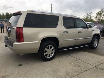 2007 Cadillac Escalade ESV   - Photo 6 - Cincinnati, OH 45255