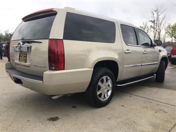 2007 Cadillac Escalade ESV   - Photo 13 - Cincinnati, OH 45255