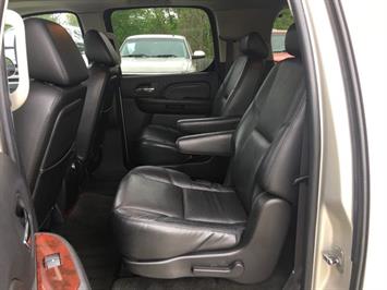 2007 Cadillac Escalade ESV   - Photo 16 - Cincinnati, OH 45255
