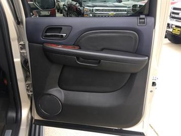 2007 Cadillac Escalade ESV   - Photo 28 - Cincinnati, OH 45255