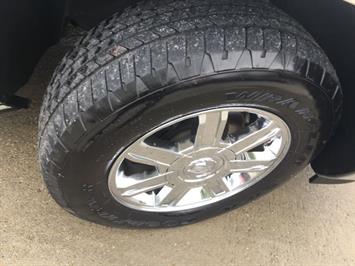 2007 Cadillac Escalade ESV   - Photo 31 - Cincinnati, OH 45255